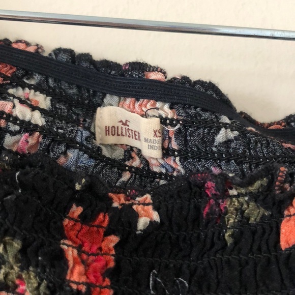 HOLLISTER floral crop top - Picture 2 of 3